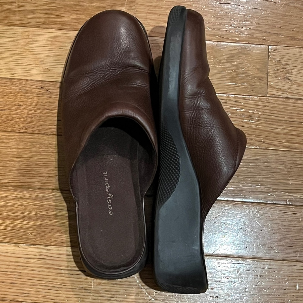 Vintage Easy Spirit Brown Maroon Clogs Mules